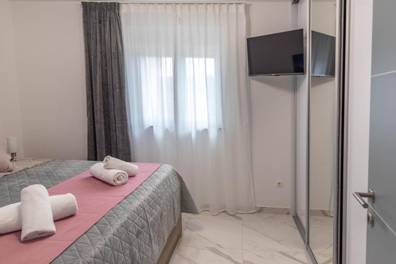 Apartmani Dalmacija Drage Exterior photo